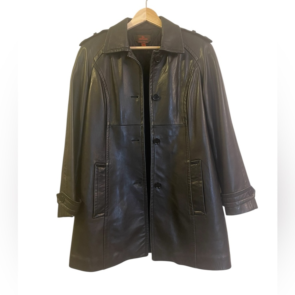 Danier Black Leather Coat (Size US S) 🖤✨